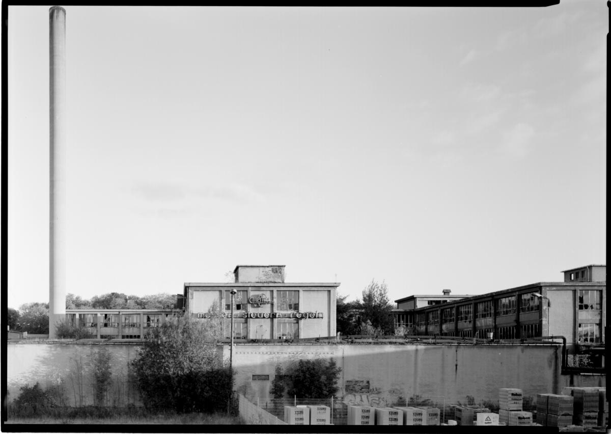 ../jpg1200/13x18sw_20041016_03.jpg